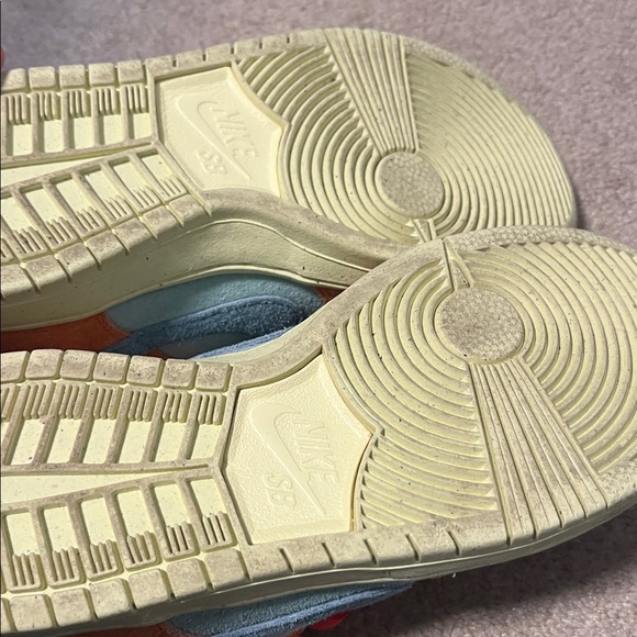 Like SB dunk low pro. Offers welcome - Picture 7 of 7